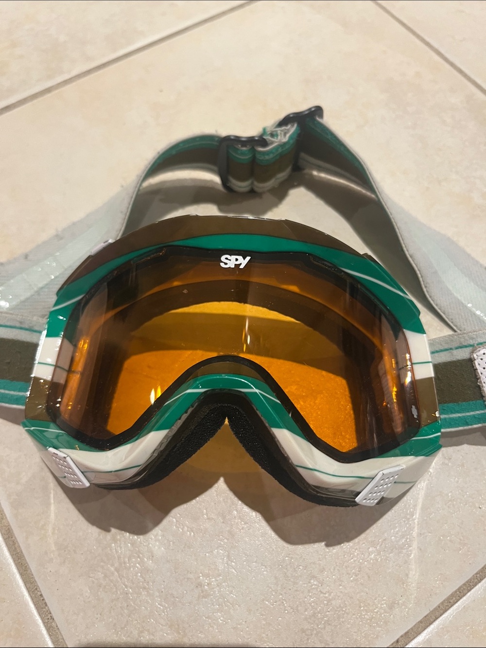 SPY Green and White Ski/Snow Goggles with Amber Lens